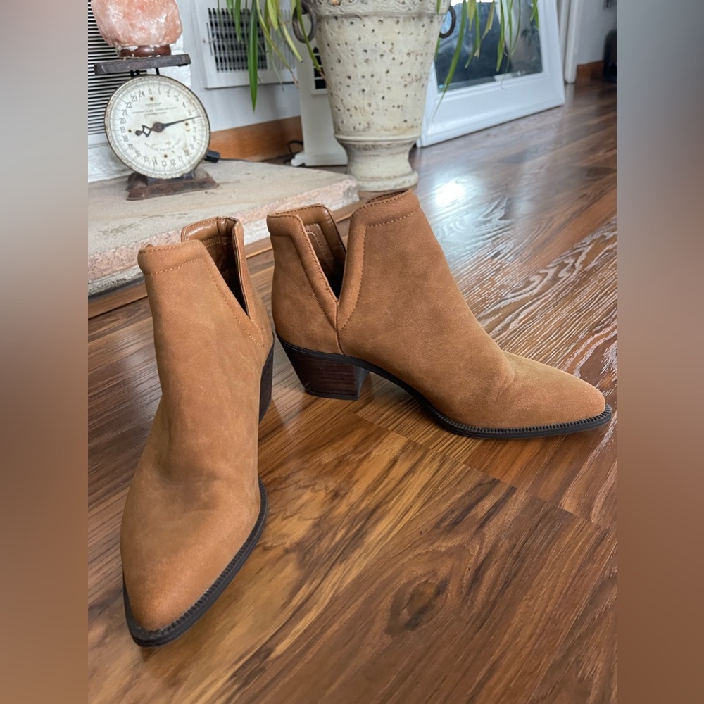 American eagle ankle boots